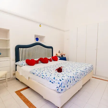 Petali Rosa - Dimora Vista Mare Maison d'hôtes *